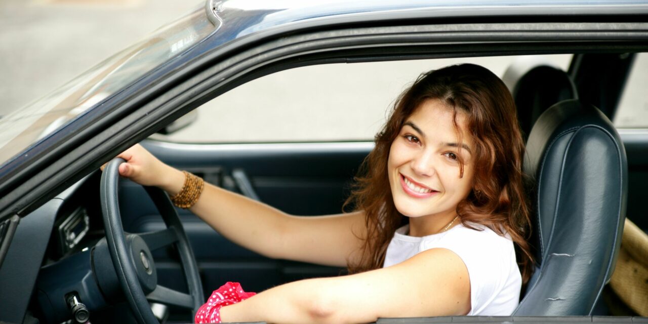 Gearing young drivers towards low insurance premiums