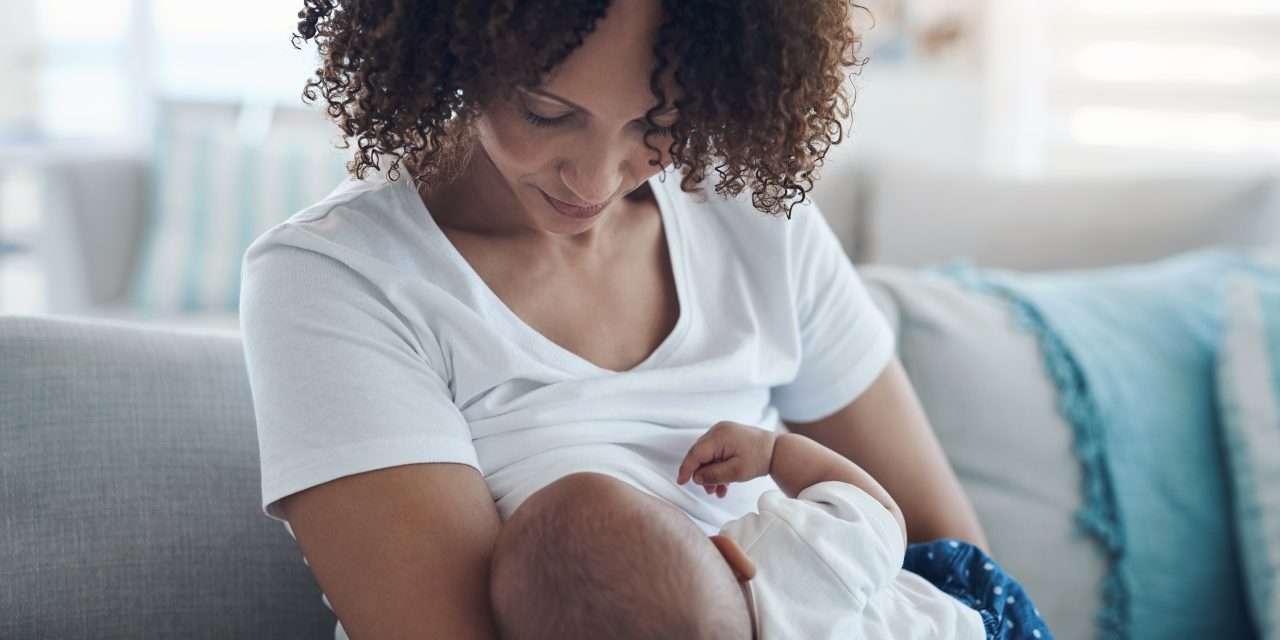 Breastfeeding Tips: Everything you need to know in the first week