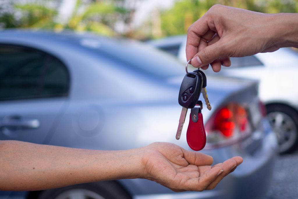 How to avoid scams when selling a car or buying one in South Africa